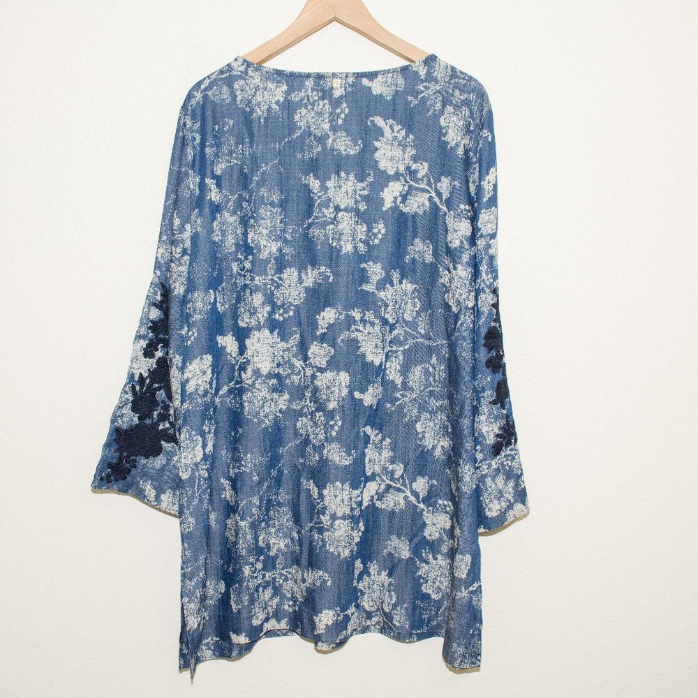 Chico's Embroidered Kurta Denim Chambray Tunic Sz 4/XXL - Picture 5 of 8